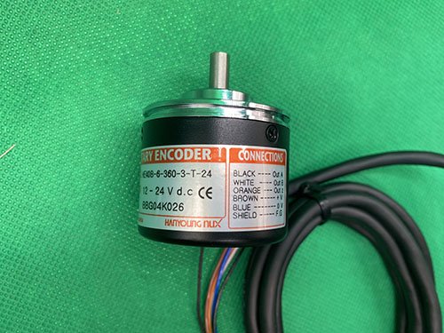 Encoder HanYoung HE40B-6-360-3-T-24 360 xung