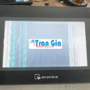 Màn hình HMI hư hỏng đang được sửa chữa tại TRAN GIA