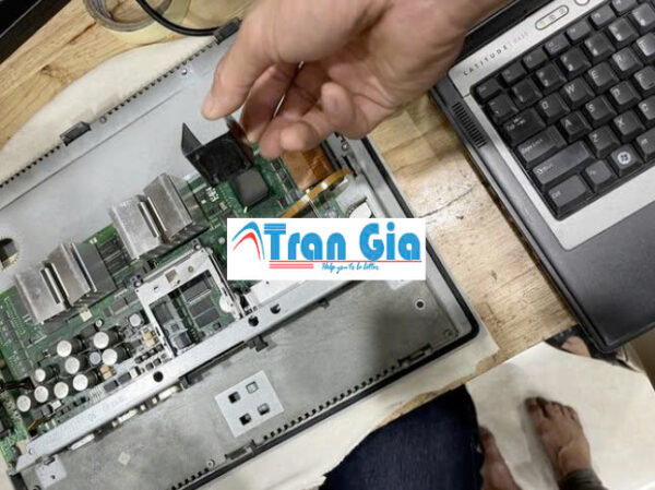 Sửa màn hình công nghiêp