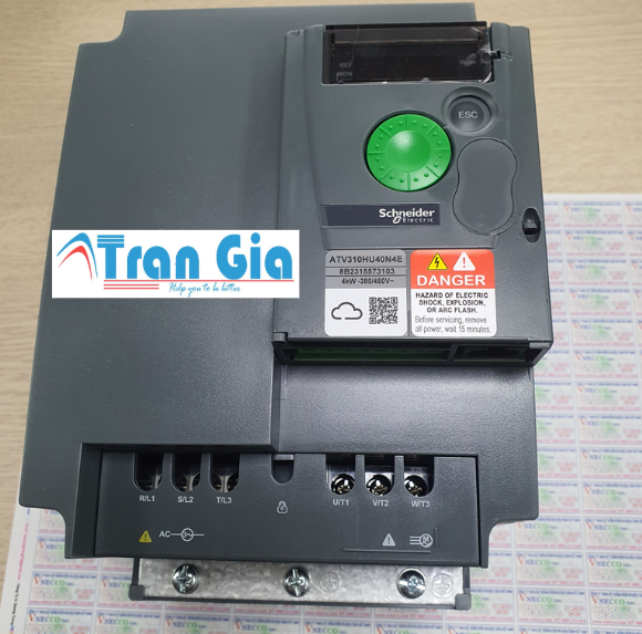 Hình ảnh biến tần đang được sửa chữa tại Trần Gia Automation