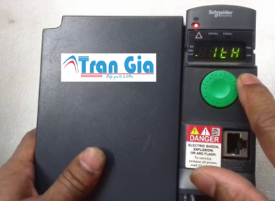 Sửa chữa biến tần Schneider AVT320 báo lỗi