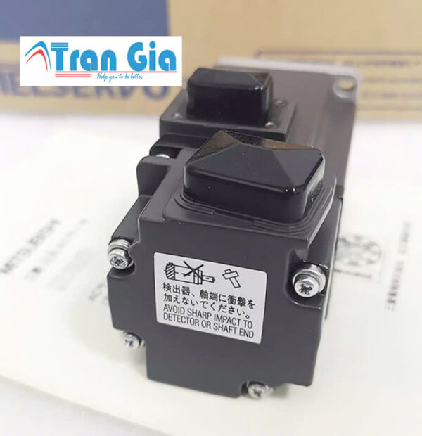 Động cơ Servo Mitsubishi HF-SP352 encoder 18 bit 3.5kW 200VAC Động cơ Servo Mitsubishi HF-SP352 encoder 18 bit 3.5kW 200VAC