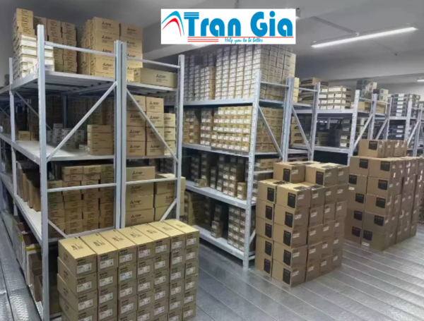 PLC Xinje XD5-60T-E 36 In/24 Out Transistor 220VAC PLC Xinje XD5-60T-E 36 In/24 Out Transistor 220VAC