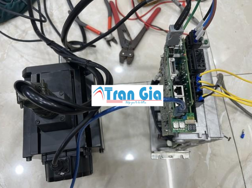 Sửa Servo Xinje Báo Lỗi E-080, E-092