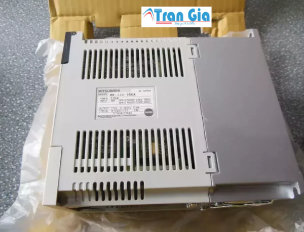 Servo Driver Mitsubishi MR-J2S-350A 3.5kW 200VAC Servo Driver Mitsubishi MR-J2S-350A 3.5kW 200VAC