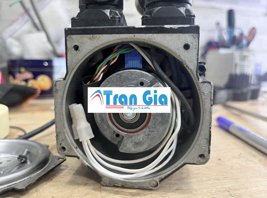 Sửa Servo Allen bradley báo lỗi: