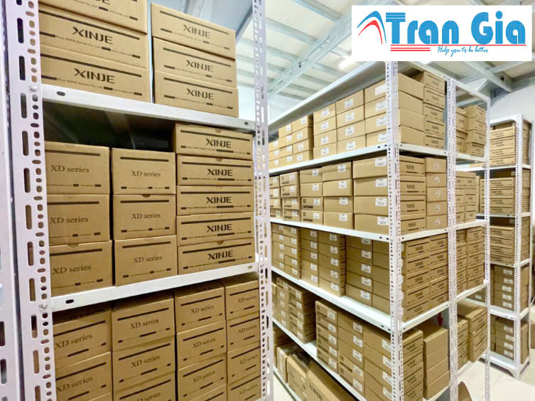 PLC Xinje XD5-32T-E 18 In/14 Out Transistor 220VAC